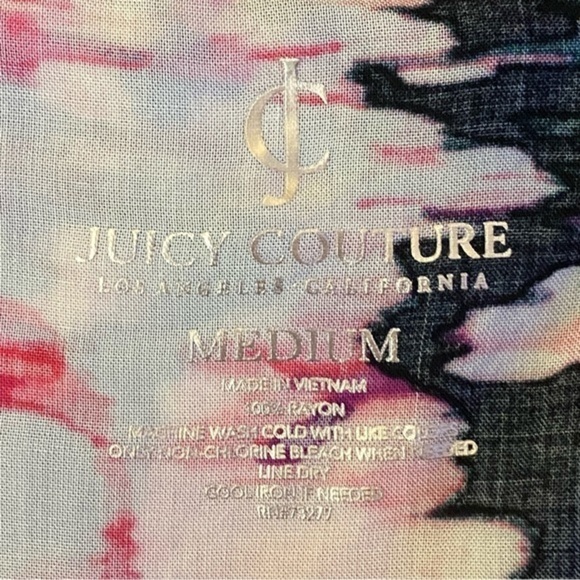 JUICY COUTURE oversized, abstract floral, cold shoulder blouse. Size Medium. EUC - Picture 7 of 9